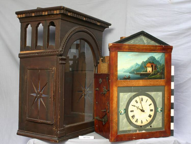 Station 041 - Bodenstanduhr mit Flötenwerk